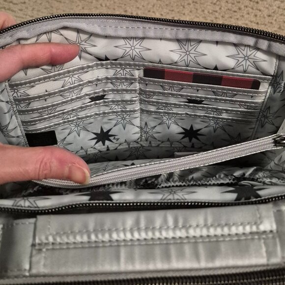 NWT LUG Scoop SE Crossbody in Metallic Silver - Picture 6 of 12